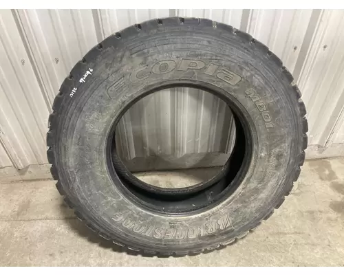 Freightliner FLD120 Tires