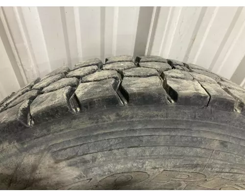 Freightliner FLD120 Tires