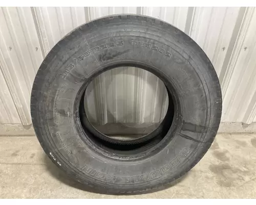 Freightliner FLD120 Tires