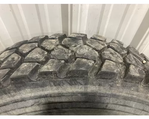 Freightliner FLD120 Tires