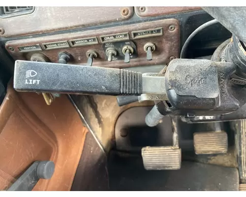 Freightliner FLD120 Turn Signal Switch