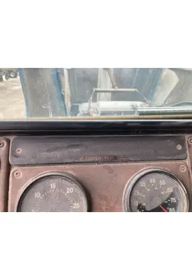 Freightliner FLD120 Warning Light Module