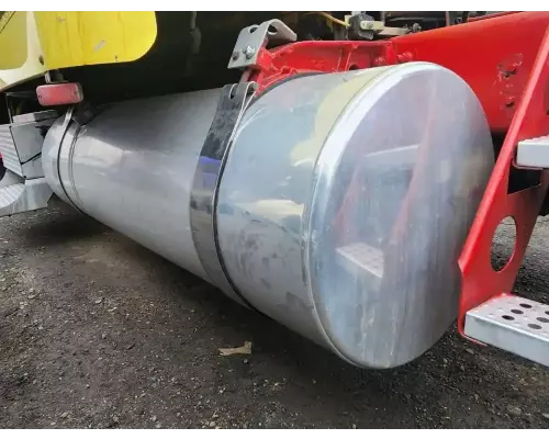 Freightliner FLD132 XL CLASSIC Fuel Tank