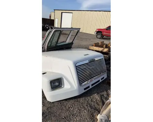 Freightliner FLD Hood
