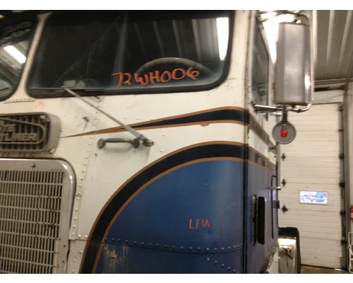 Freightliner FLT Cab Exterior Panel