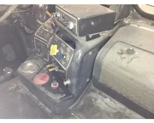 Freightliner FLT Dash Assembly