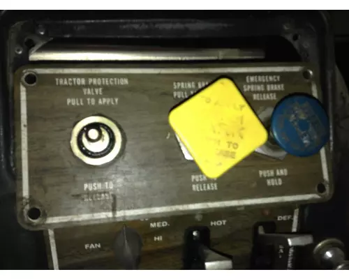 Freightliner FLT Dash Assembly