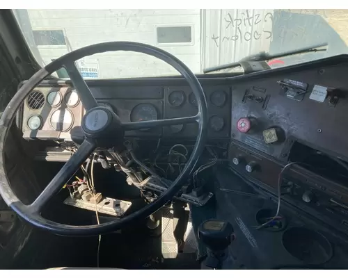 Freightliner FLT Dash Assembly