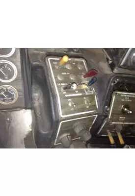 Freightliner FLT Dash Panel