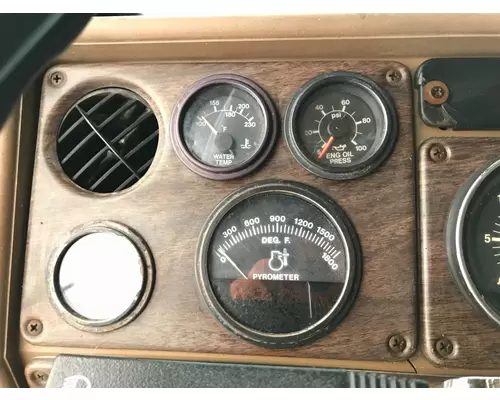 Freightliner FLT Dash Panel