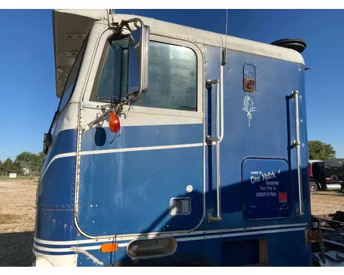 Freightliner FLT Door Assembly, Front