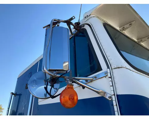 Freightliner FLT Door Mirror