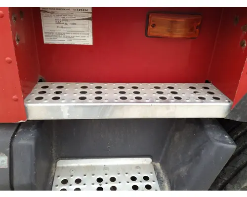 Freightliner FLT Engine Brackets, Misc.