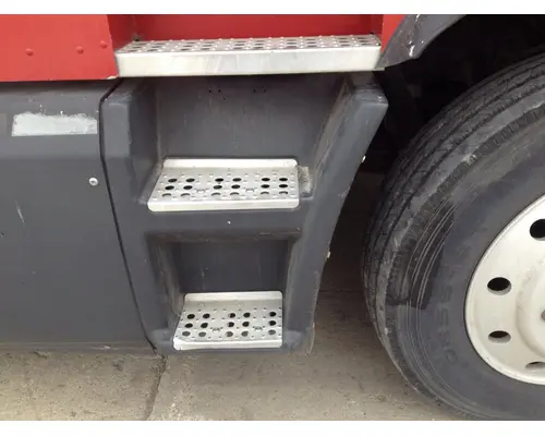 Freightliner FLT Fairing (Side)