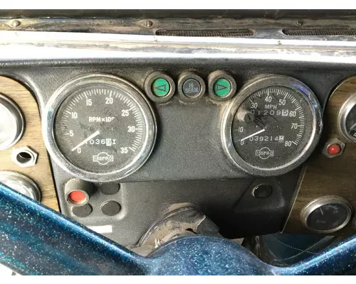 Freightliner FLT Instrument Cluster