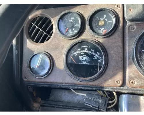 Freightliner FLT Instrument Cluster