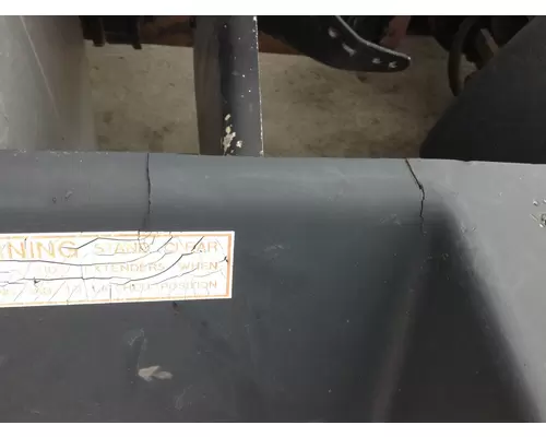 Freightliner FLT Skirt