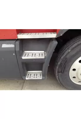 Freightliner FLT Skirt