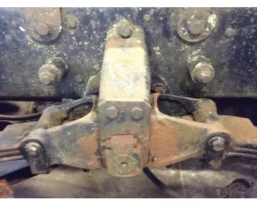 Freightliner FLT Suspension Spring Equalizer