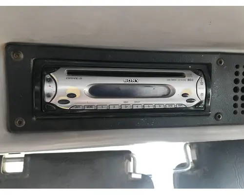 Radio Freightliner FL112 Vander Haags Inc Kc