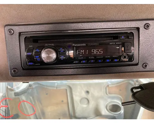 Radio Freightliner FL112 Vander Haags Inc Col