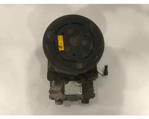 Air Conditioner Compressor Freightliner FL112 Vander Haags Inc WM