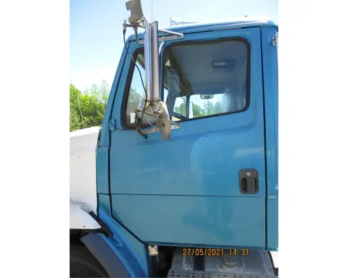 Cab Freightliner FL112 Dixie Truck Centre