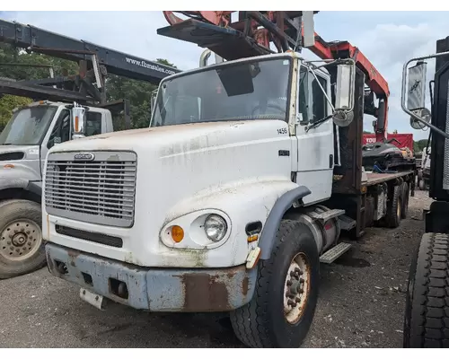 Complete Vehicle FREIGHTLINER FL112 2679707 Ontario Inc