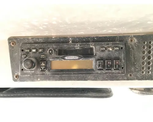 Radio Freightliner FL60 Vander Haags Inc Cb