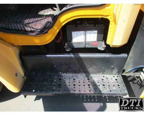 Battery Box FREIGHTLINER FL60 DTI Trucks