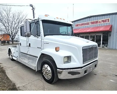 Complete Vehicle FREIGHTLINER FL60 Sam's Riverside Truck Parts Inc