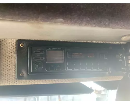 Radio Freightliner FL70 Vander Haags Inc Kc