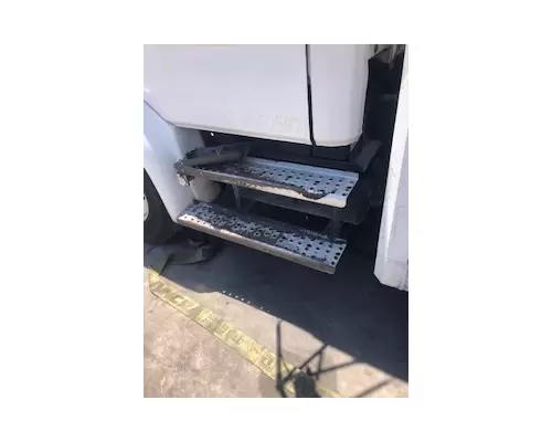 Battery Box FREIGHTLINER FL70 American Truck Salvage