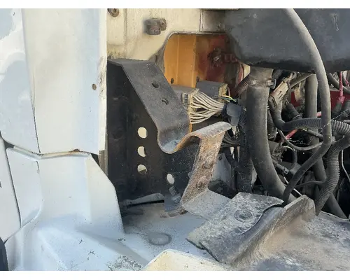 Brackets, Misc. FREIGHTLINER FL70 Geco - Fresno