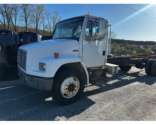 Cab FREIGHTLINER FL70 Dutchers Inc   Heavy Truck Div  Ny