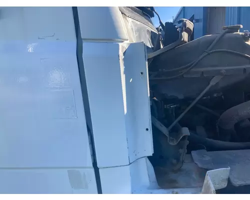 Cowl Freightliner FL70 Vander Haags Inc Kc