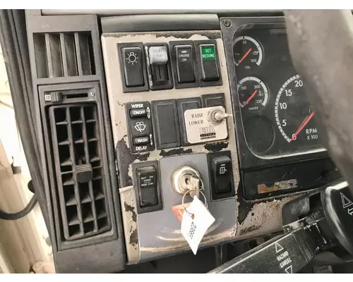 Dash Assembly Freightliner FL70 Vander Haags Inc Cb