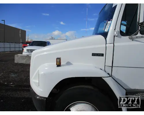 Fender Extension FREIGHTLINER FL70 DTI Trucks