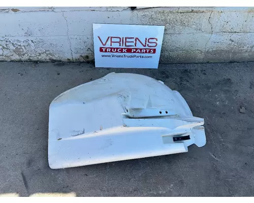 Fender FREIGHTLINER FL70 Vriens Truck Parts