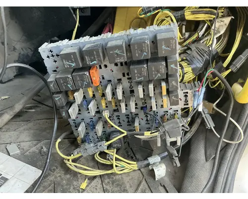 Fuse Box FREIGHTLINER FL70 Geco - Fresno