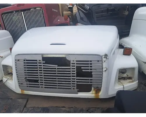 Hood FREIGHTLINER FL70 Truck Salvage International Inc