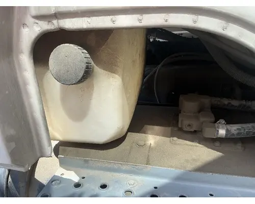 Windshield Washer Reservoir FREIGHTLINER FL70 Geco - Fresno