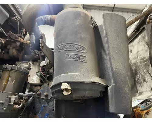 Air Cleaner Freightliner FL80 Vander Haags Inc WM