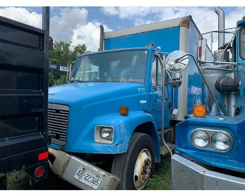 Complete Vehicle FREIGHTLINER FL80 2679707 Ontario Inc