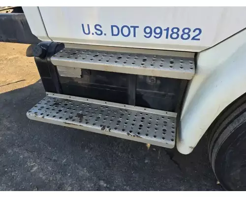 Fuel Tank FREIGHTLINER FL80 Garabedian Equipment Company, Inc - Fresno