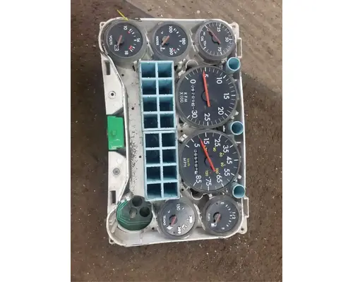 Instrument Cluster Freightliner FL80 Casey's Truck Salvage World