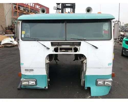 Cab FREIGHTLINER FLA USF-1E HIGH Geco - Fresno