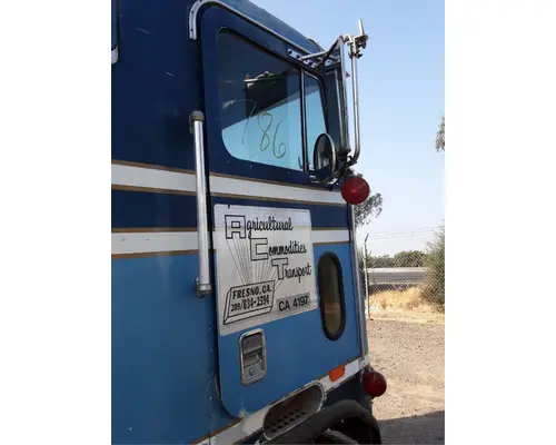 Door Assembly, Front FREIGHTLINER FLA Geco - Dinuba