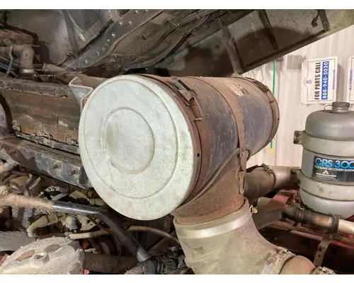 Air Cleaner Freightliner FLB Vander Haags Inc Sf