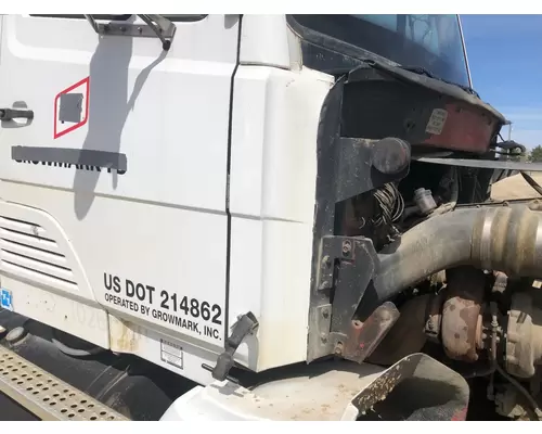 Cowl Freightliner FLC112 Vander Haags Inc Sp